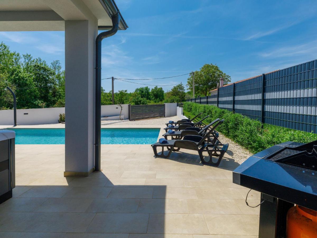 Villa Vine By Interhome Marčana Exteriör bild